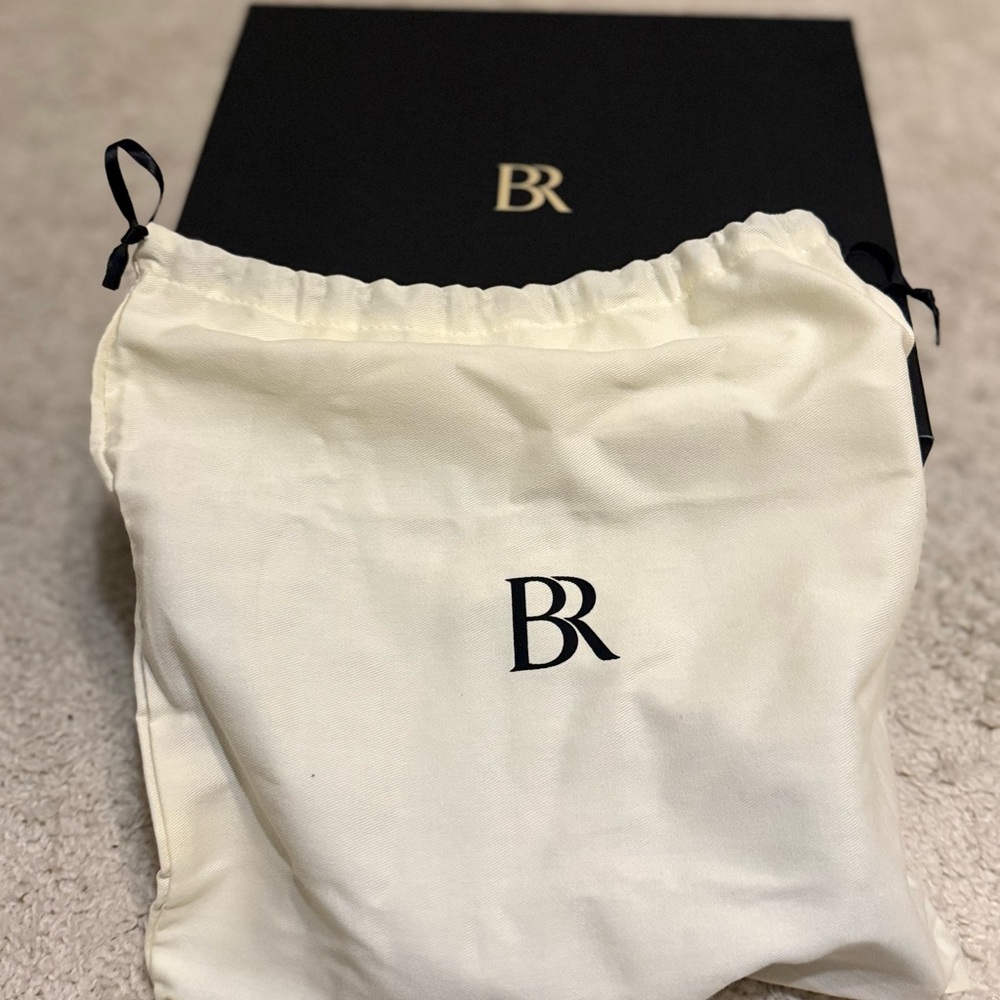 Banana Republic Cream Athletic Bottoms